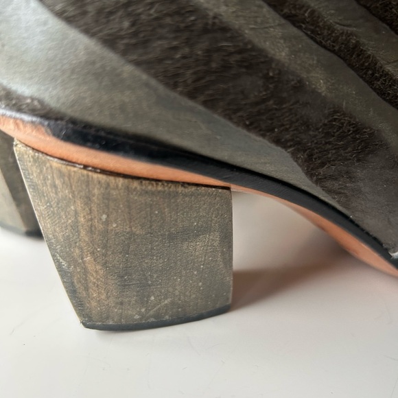 Cydwoq Handmade Silver Leather Zebra Hair Ankle Boots W/ Sculpted Heel - Picture 4 of 11